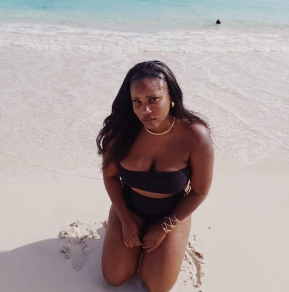 Profile Picture of Tamar Small (@tamar_55555) on Poshmark