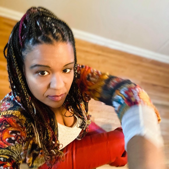 Alecia Chrin - Poshmark Profile Picture of Alecia Chrin (@ancientasia) on Poshmark