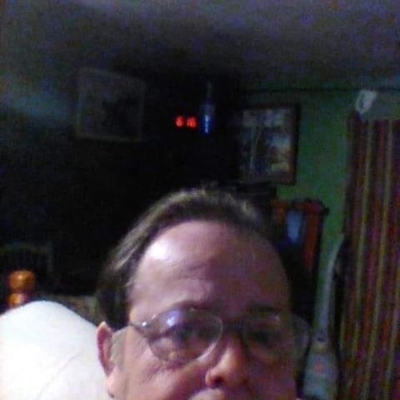 Profile Picture of Steven Eller (@steveneller94) on Poshmark
