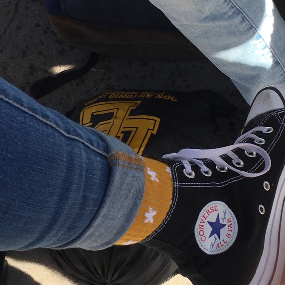 Celeste Meyers - Poshmark Profile Picture of Celeste Meyers (@celestemeyers) on Poshmark