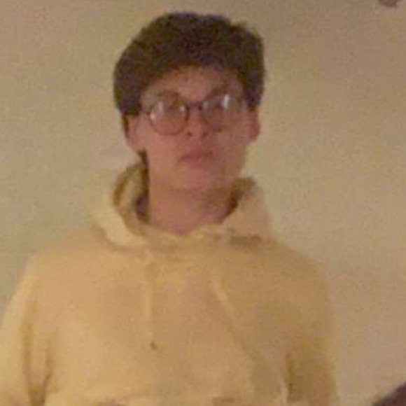 Profile Picture of Kyle Vance (@kylev18) on Poshmark