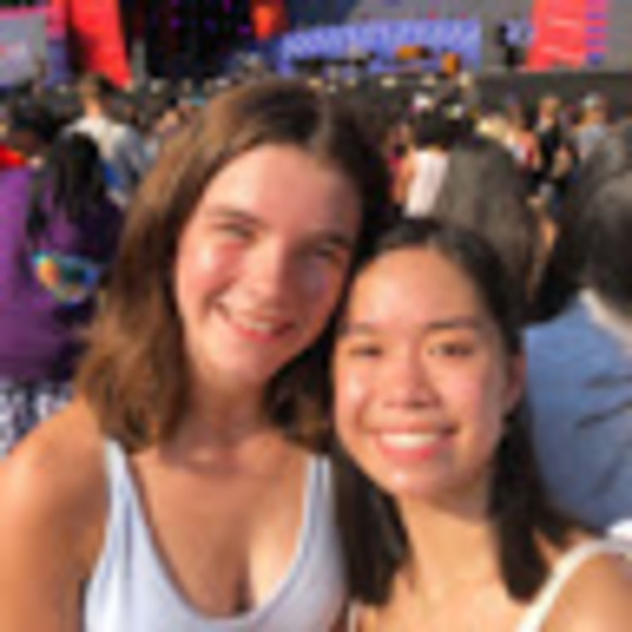 Profile Picture of Alex Timoney (@alextimoney) on Poshmark