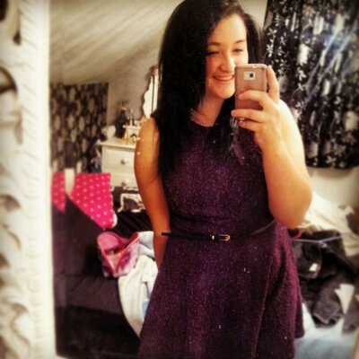 Profile Picture of Hayley Pickering (@@Hayley_Pickerin) on Twitter
