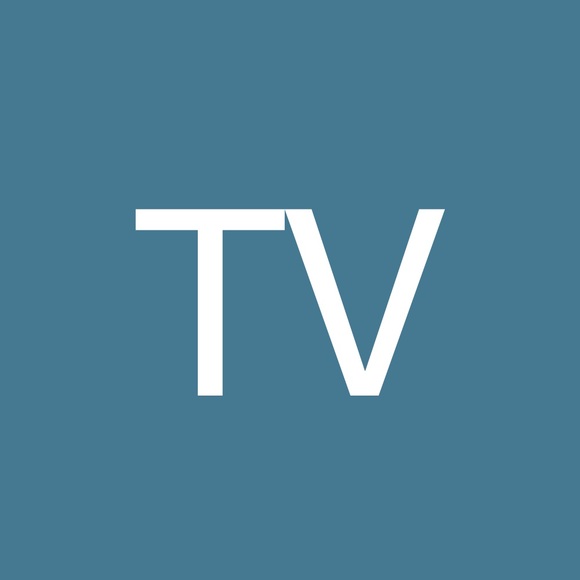 Tina Vanchena - Poshmark Profile Picture of Tina Vanchena (@tinytulip398) on Poshmark