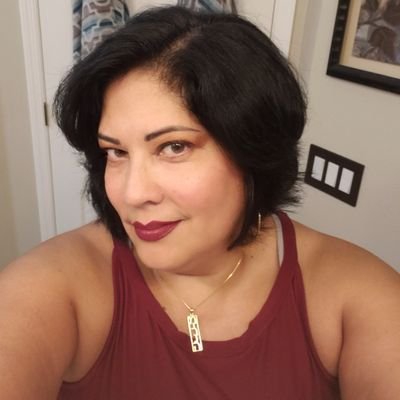 Profile Picture of Myrna Candelario (@McNana16) on Twitter