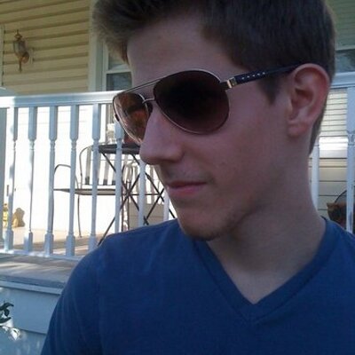Profile Picture of Jon Hollander (@Facebook_Guy) on Twitter
