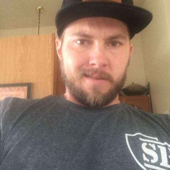 Profile Picture of Michael Radzinski (@mradzinski) on Poshmark
