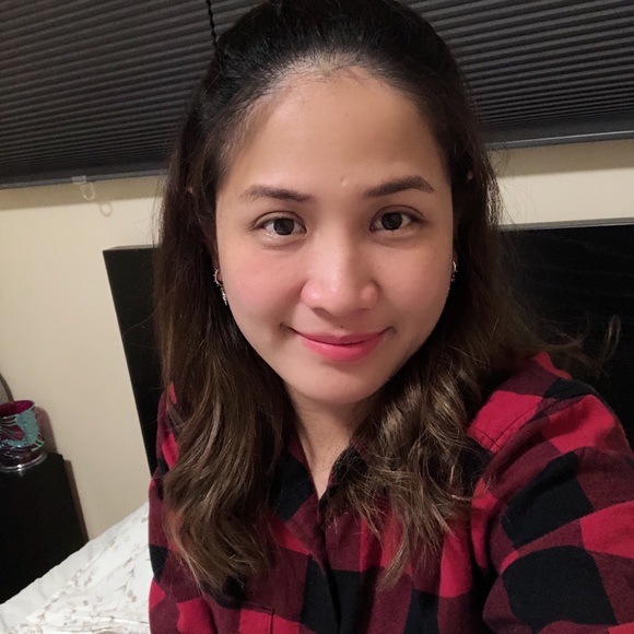 Profile Picture of Marilyn Dela paz (@jobetlyn) on Poshmark