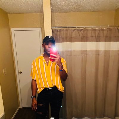 Profile Picture of Darius Fields (@DariusTreFields) on Twitter