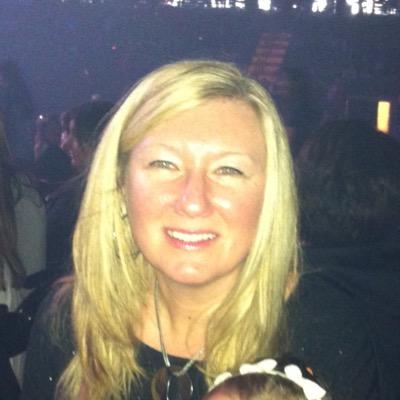 Profile Picture of Christine Traynor (@traynor_chris) on Twitter