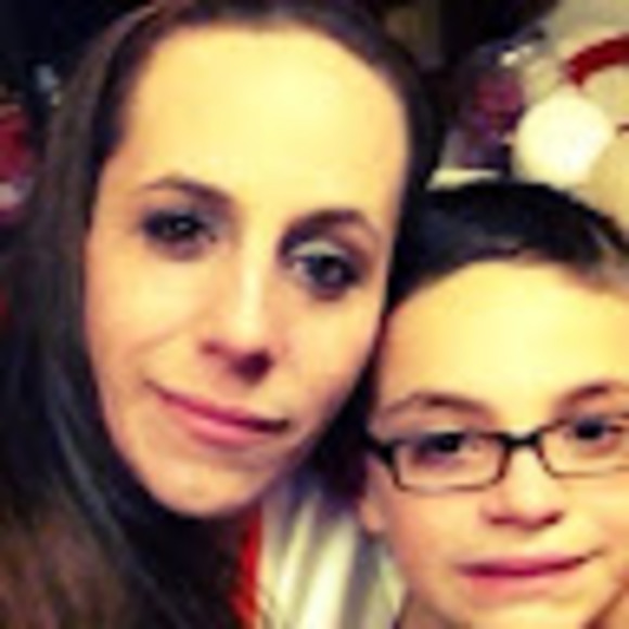 Melissa Ziesemer - Poshmark Profile Picture of Melissa Ziesemer (@missy123003emv) on Poshmark