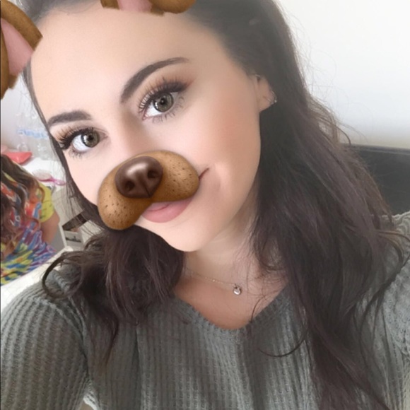 Karlie Cooper - Poshmark Profile Picture of Karlie Cooper (@karcoo) on Poshmark