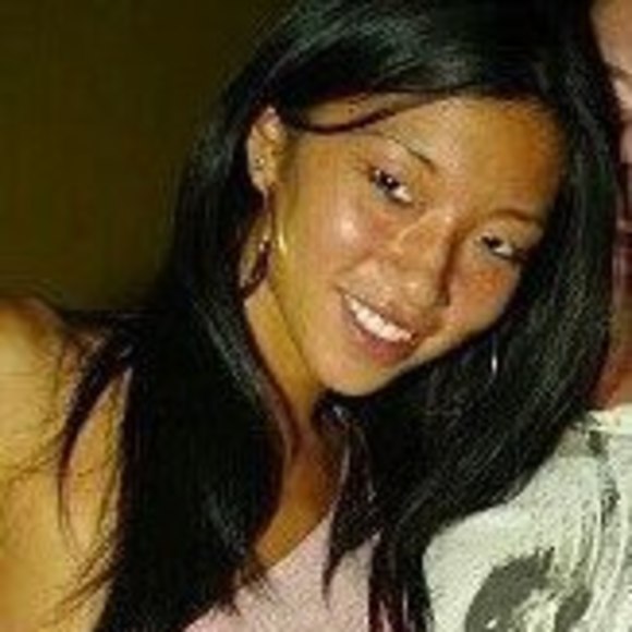 Profile Picture of Emily Devendorf (@emilydevendorf) on Poshmark