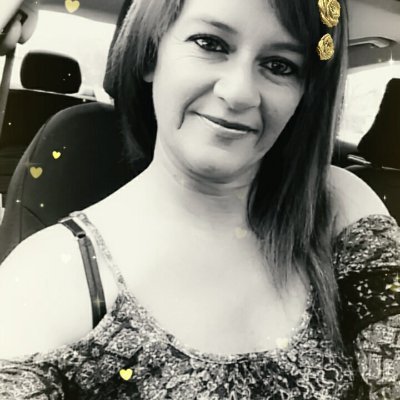 Profile Picture of Monica Clow (@MonicaClow4) on Twitter