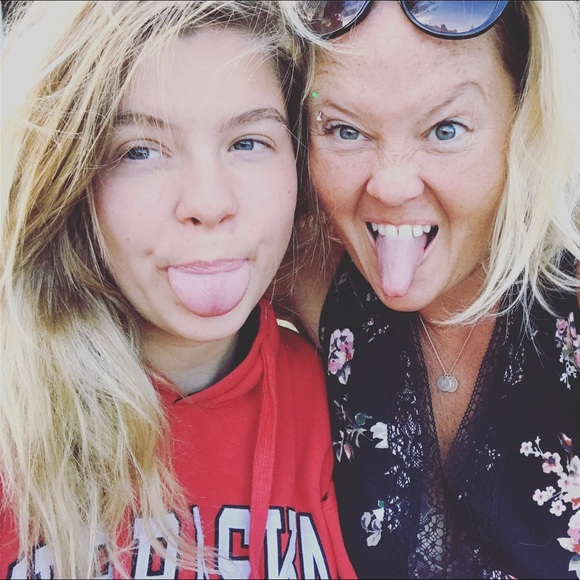 Profile Picture of Madison Killmeier (@mkillmeier03) on Poshmark