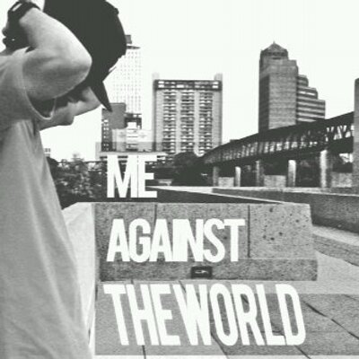 Profile Picture of Lloyd Hook (@Lloy2327) on Twitter