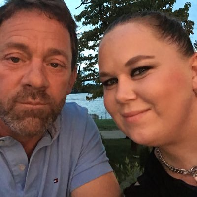 Profile Picture of Elizabeth Votaw (@elizabeth_votaw) on Twitter