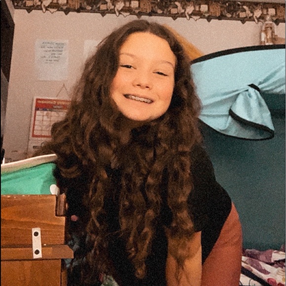 Profile Picture of Katelyn Wagner (@klw052908) on Poshmark