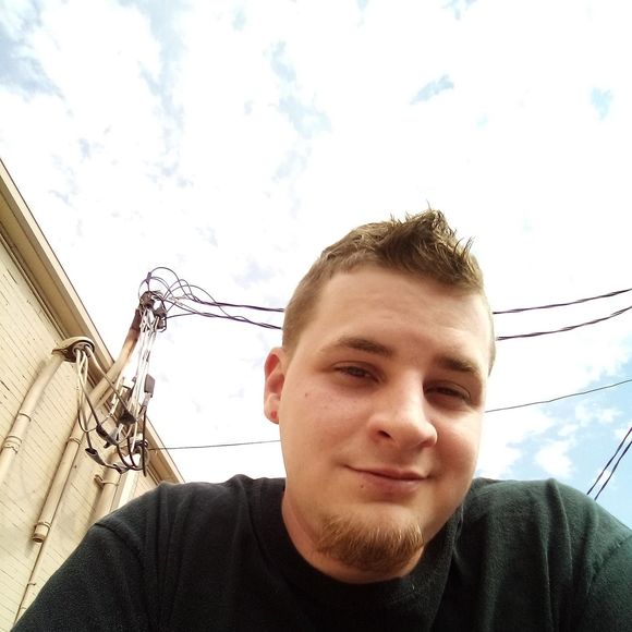 Profile Picture of Josiah Vickrey (@josiahvickrey) on Poshmark
