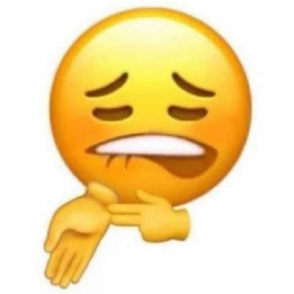 Profile Picture of Leonie Moon (@leonie_4) on Poshmark