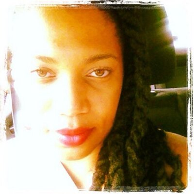 Profile Picture of Davina Wright (@Davinaveenie) on Twitter
