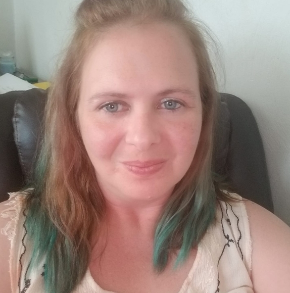 Candace Dunton - Poshmark Profile Picture of Candace Dunton (@candacedunton) on Poshmark