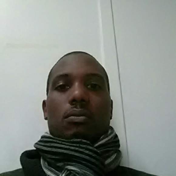 Profile Picture of Kyle Stephens (@kylestephens) on Poshmark