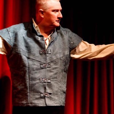 Profile Picture of Mike Risinger (@valdoren) on Twitter