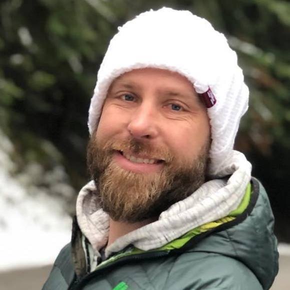 Profile Picture of Eric Brewer (@ebrewer79) on Poshmark