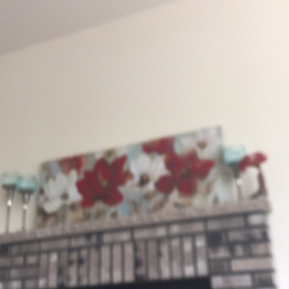 Profile Picture of Maria Corrales (@mmwer) on Poshmark