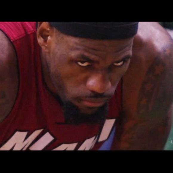 Profile Picture of Jonathan Nunes (@whoa14) on Poshmark