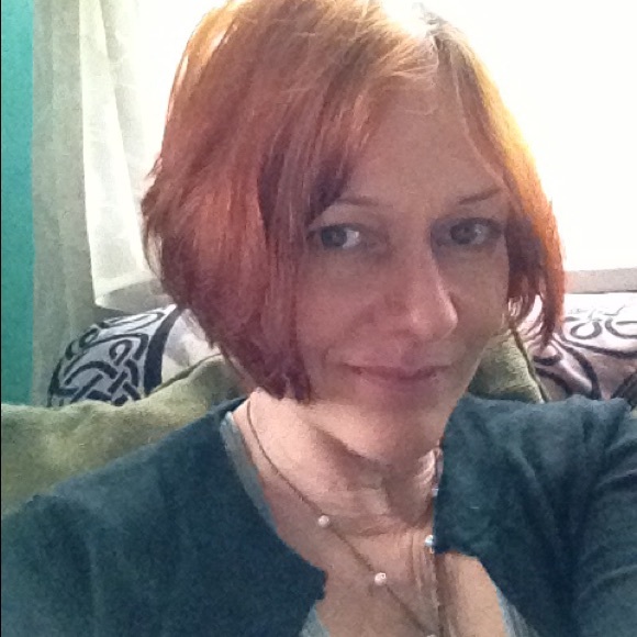 Profile Picture of Clarissa Sharp (@flappergrrl) on Poshmark