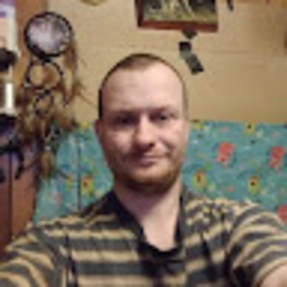 Profile Picture of Jesse Whitenight (@jessewhitenight) on Poshmark