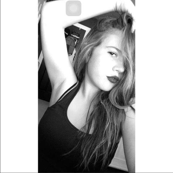Profile Picture of Kassidy Hammans (@kassidyh19) on Poshmark