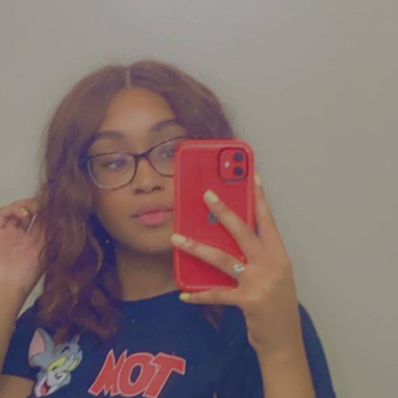 Profile Picture of Chasity Walker (@chasity_) on Poshmark