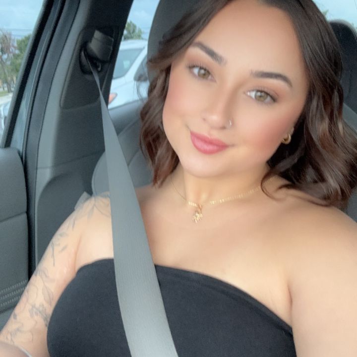 Profile Picture of Amanda (@lickalickamanda) on Tiktok