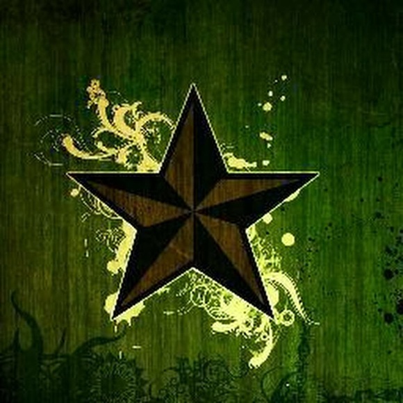 Profile Picture of Justin Dillard (@justindillard) on Poshmark