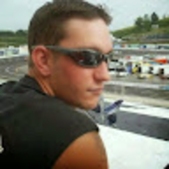 Daniel Foland - Poshmark Profile Picture of Daniel Foland (@iconicxkraven) on Poshmark