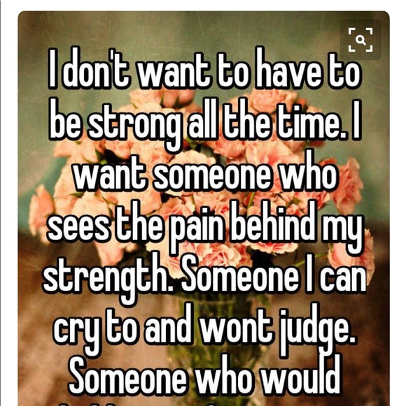 Profile Picture of Paris Humes (@londoncache) on Poshmark