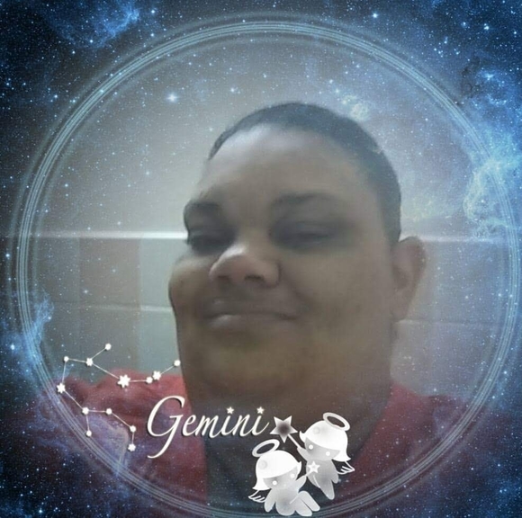 Naomi Pedder - Poshmark Profile Picture of Naomi Pedder (@geminilover1981) on Poshmark