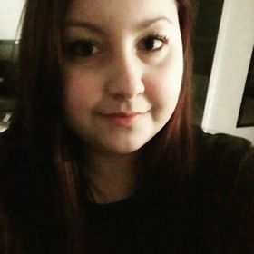 Profile Picture of Mélodie Bélanger (@melodiebelanger) on Pinterest