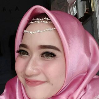 Profile Picture of Ruroh Suhardi (@ruroh.suhardi) on Facebook