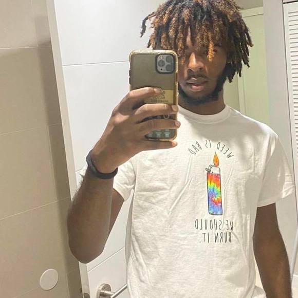 Profile Picture of Brandon Letcher (@bran100) on Poshmark