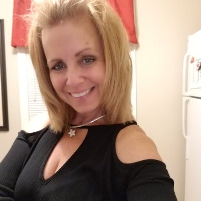 Profile Picture of Lisa Renshaw (@LisaRenshaw11) on Twitter
