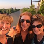 Profile Picture of Jodi Weinberger (@jwgold) on Instagram