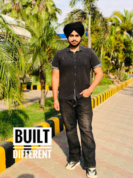 Profile Picture of Prabh Klair (@prabhkaler26) on Poshmark