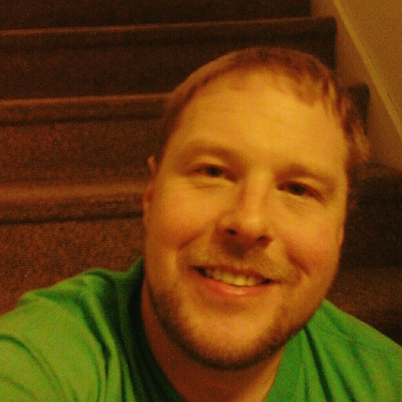 Profile Picture of Jeffrey Struve (@jdstruve) on Poshmark