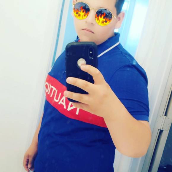 Profile Picture of Max Garcia (@maxgarcia110) on Poshmark