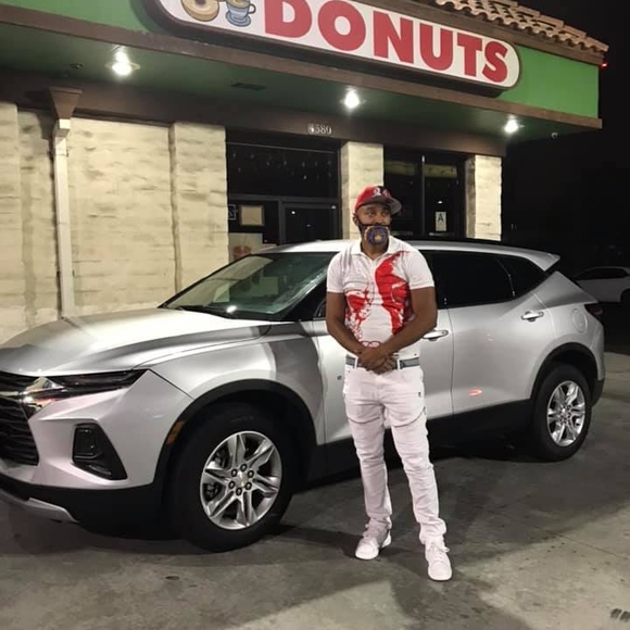 Profile Picture of Drew Bolden (@bolden11364) on Poshmark