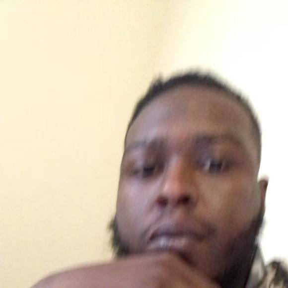 Profile Picture of Rashem Lockhart (@rashemlock223) on Poshmark